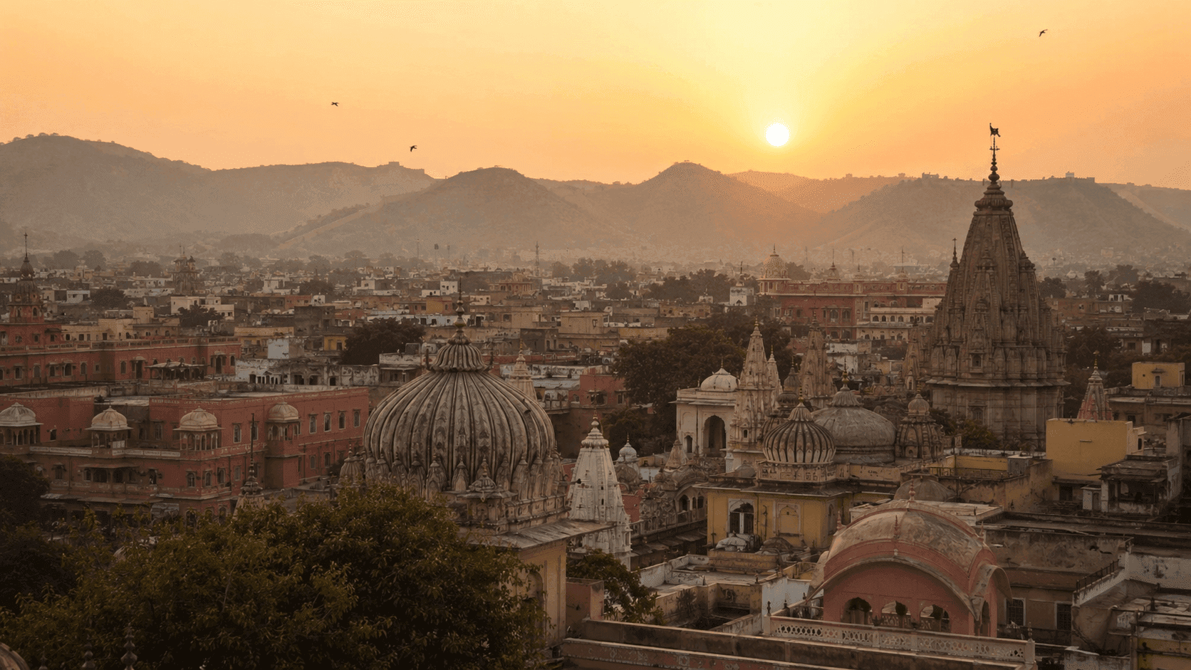 Famous Temples in Jaipur: A Guide to the City’s Most Sacred Hindu Temples