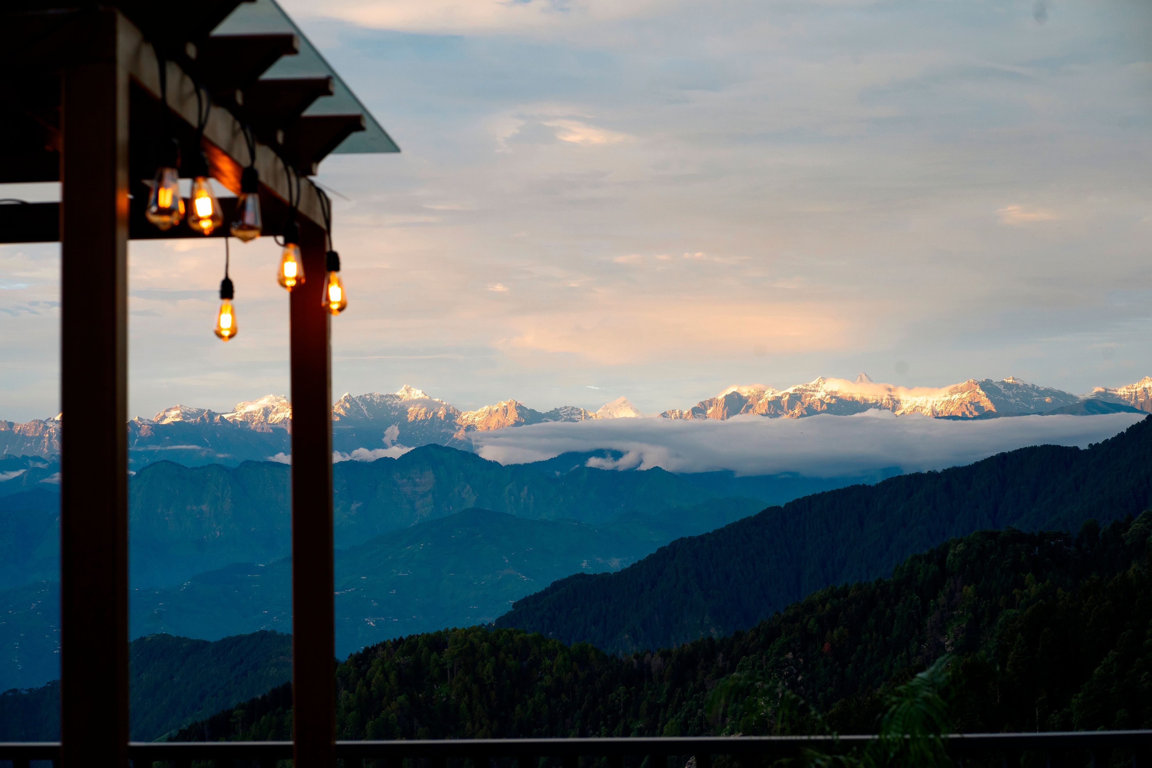 For a Polished Hill Stay