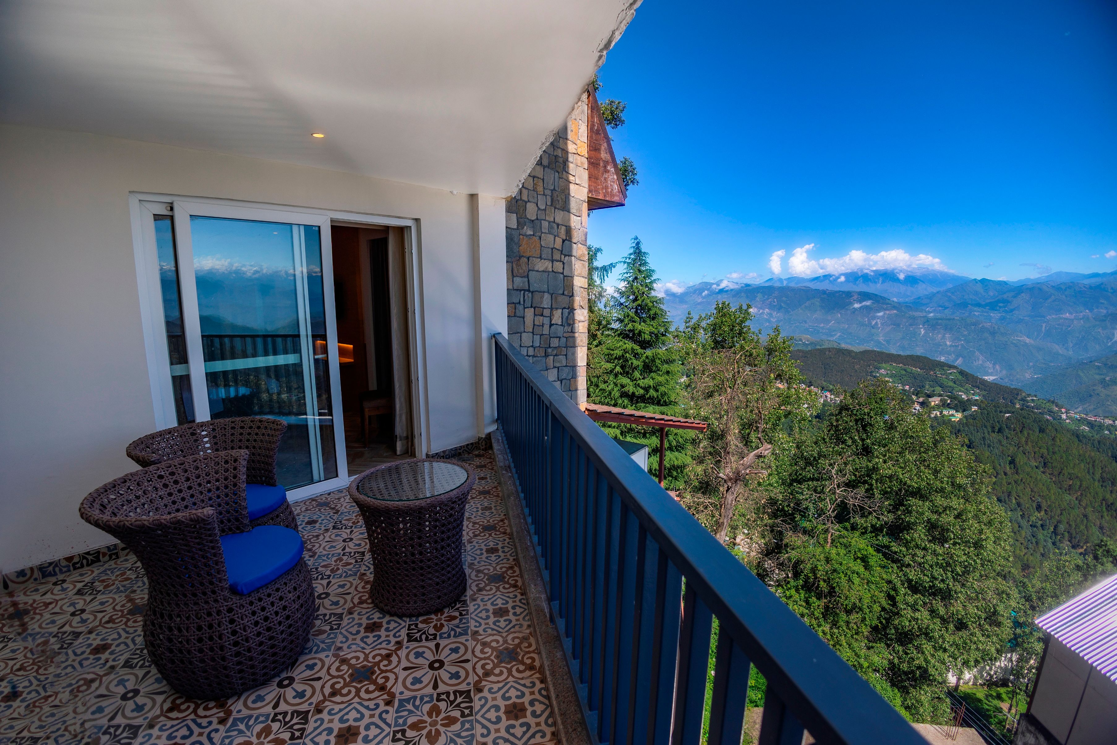 For a Quieter Family Escape