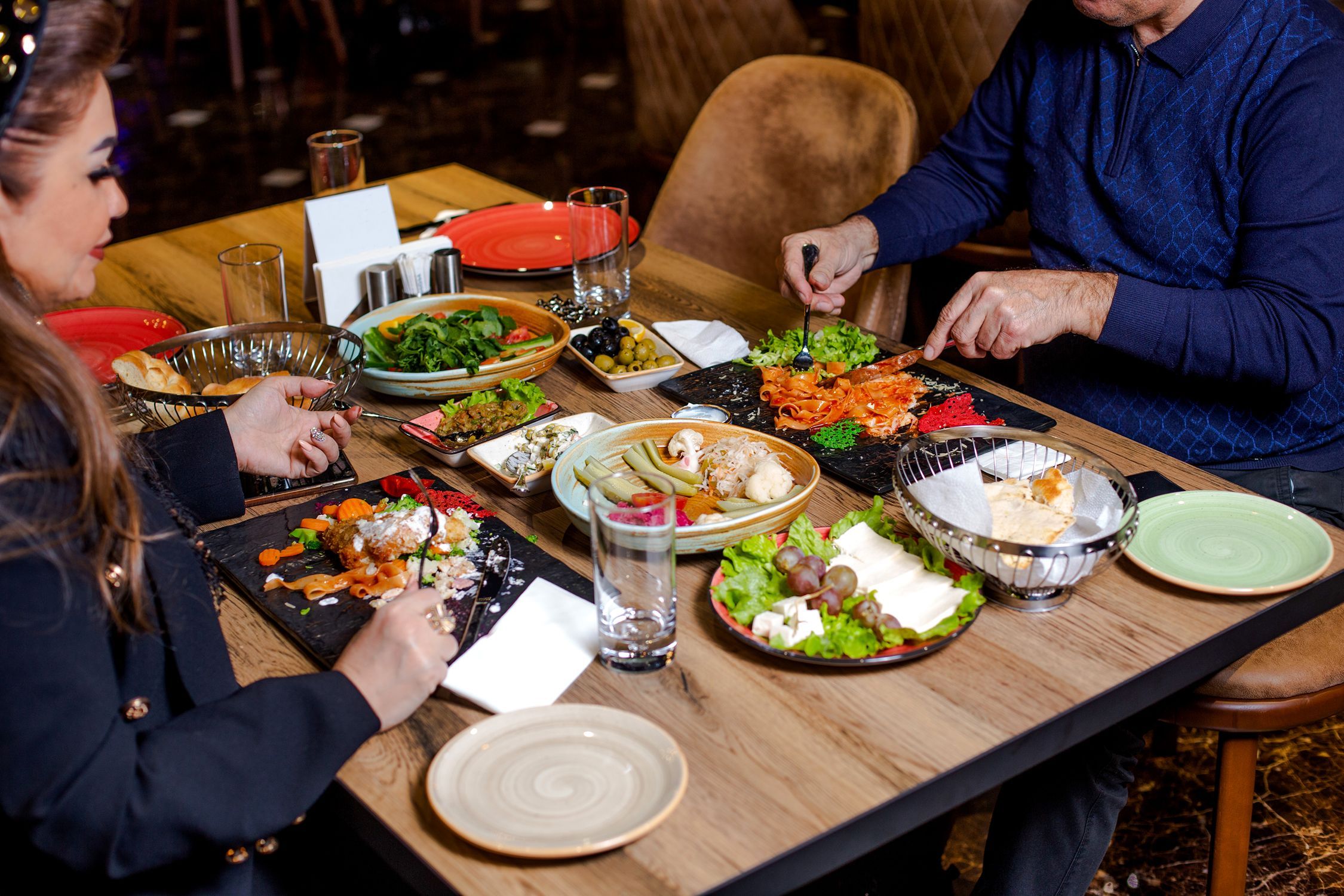 For Dining & Full-Service Evenings